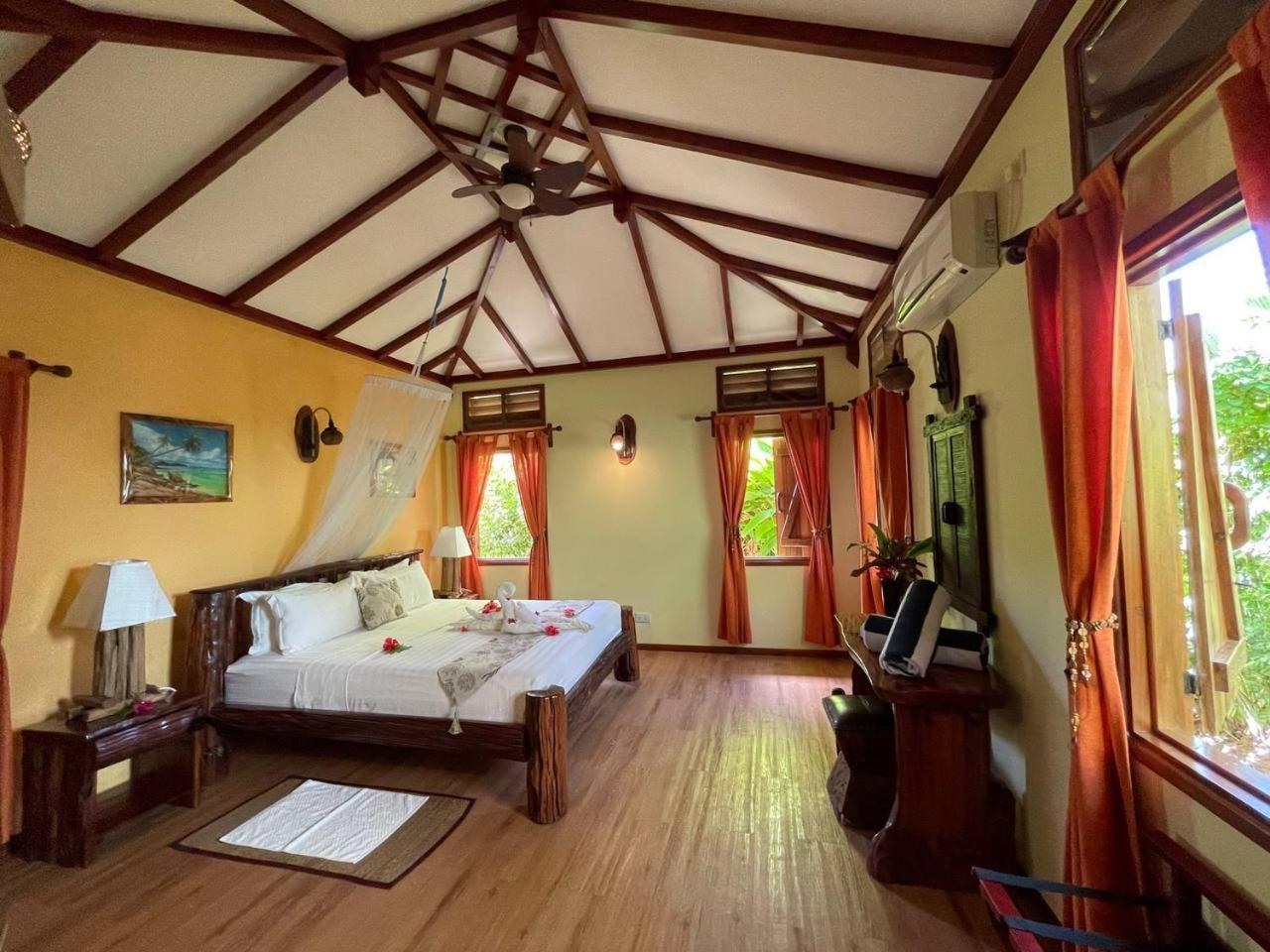 La Digue Holiday Villa Buitenkant foto